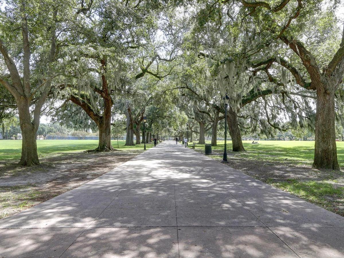 Gordon Inn Azalea Savannah Exterior photo