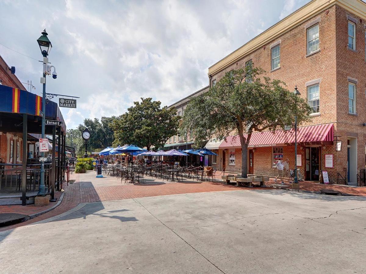 Gordon Inn Azalea Savannah Exterior photo